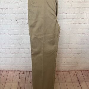 Dockers Men's Khaki Chinos